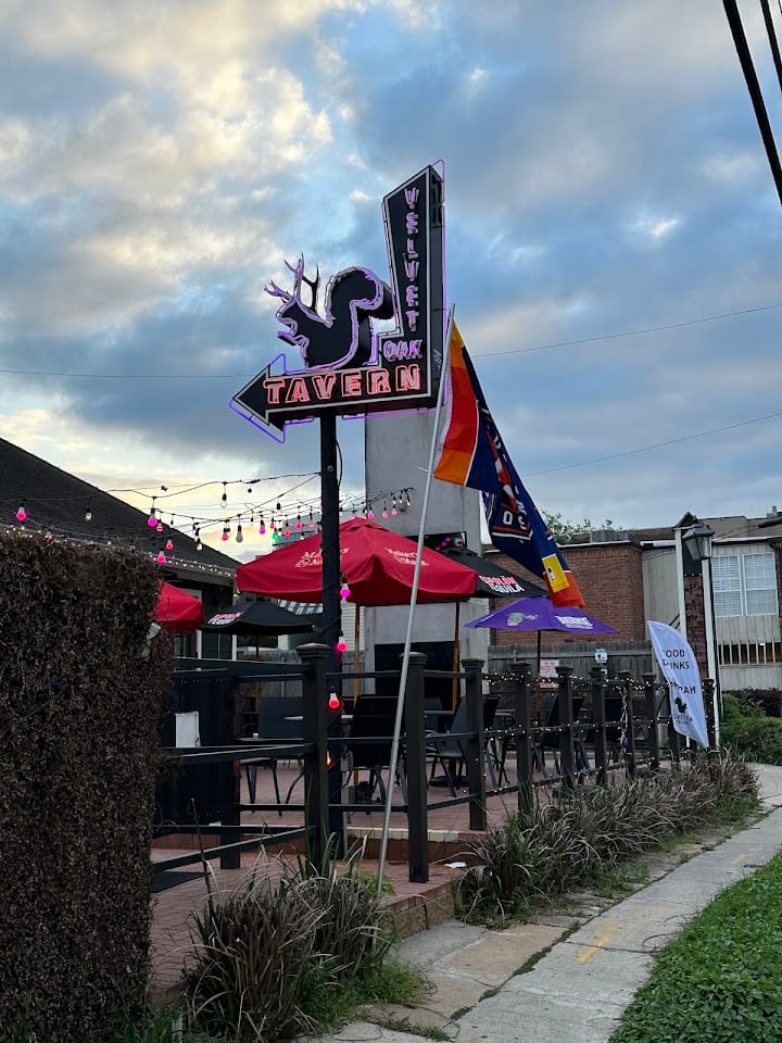 Velvet Oak Tavern