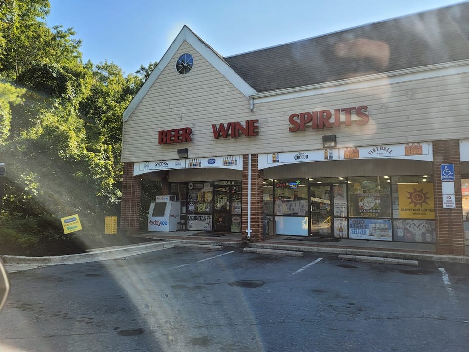 Staples Corner Liquors