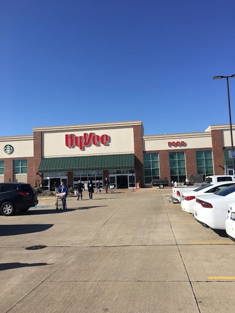 Hy Vee Food Store