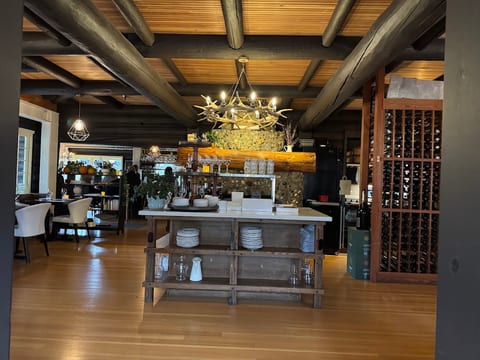 Il Nido - At the Alki Homestead