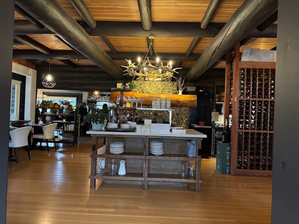 Il Nido - At the Alki Homestead