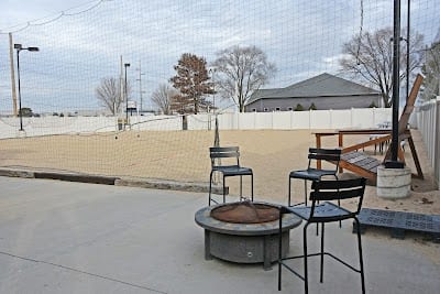 Sidelines Sports Pub And Grill