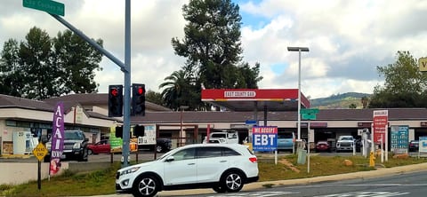 East County Gas & Liquor