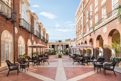 Magnolia Hotel