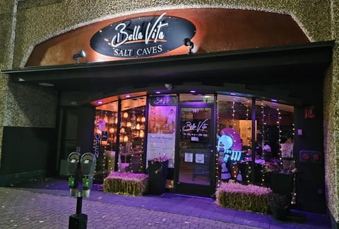 Bella Vita : Salt Caves and Spa