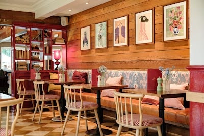 The Hare & Hounds, Osterley