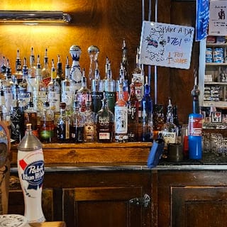 Al And Vics Bar