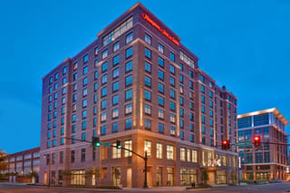 Hampton Inn & Suites