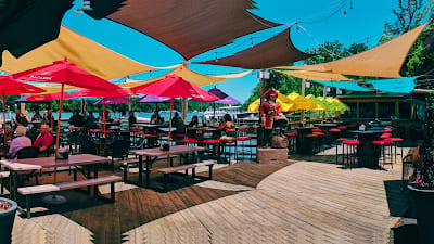 Broken Oar Bar & Grill