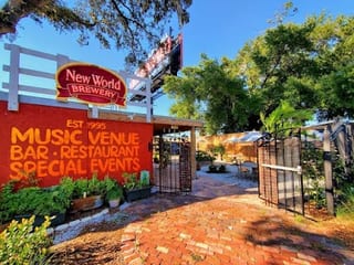 (b) New World Brewery