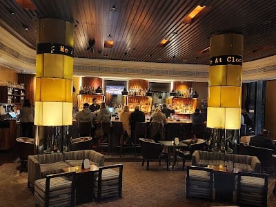 Clock Bar