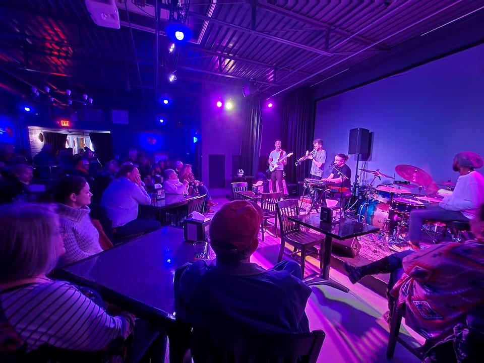 Brew Drinkery & Bistro