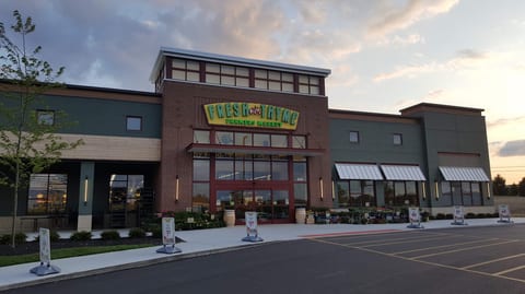 Fresh Thyme Farmers Market
