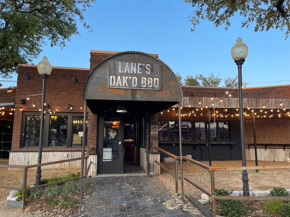 Lanes Oakd Bbq
