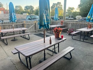 Gens 176 Bar & Grille