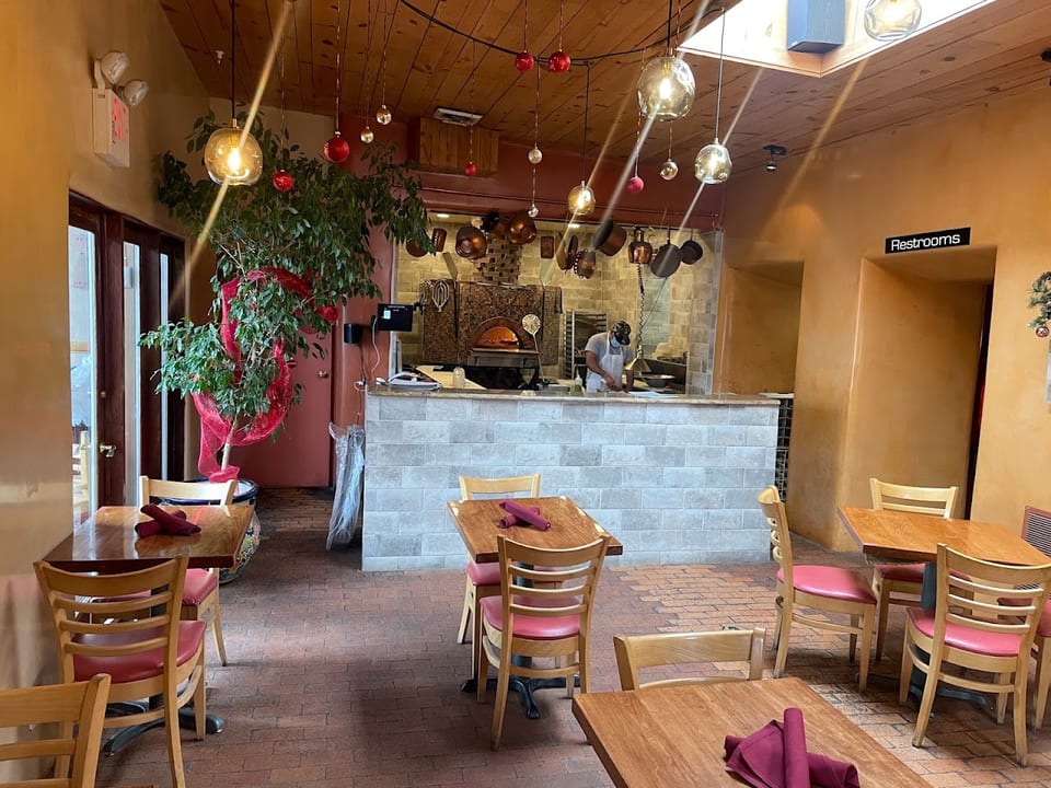 Lino Trattoria And Pizzeria