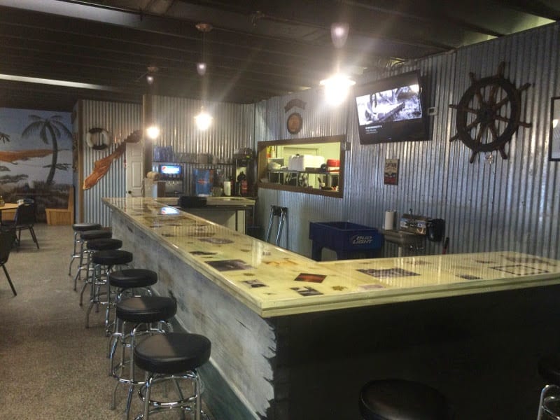 Shipwreck Raw Bar