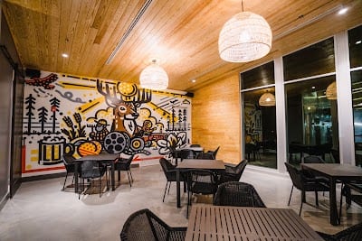 Barleygarden Kitchen And Craft Bar - Pinewood