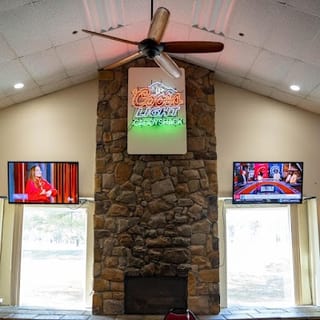 Caddyshack Bar & Grill