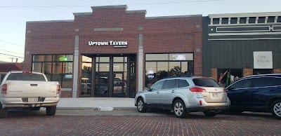 Uptown Tavern Sports Bar & Grill