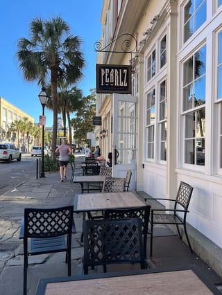 Pearlz Oyster Bar