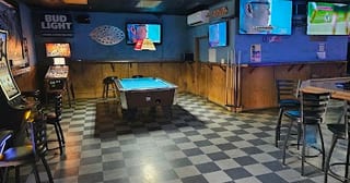 Murphy S Bar & Liquor Sto
