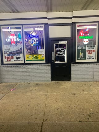 Airport Bar & Liquor
