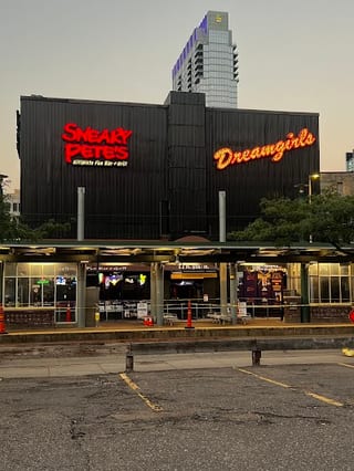 Sneaky Petes Bar & Grill