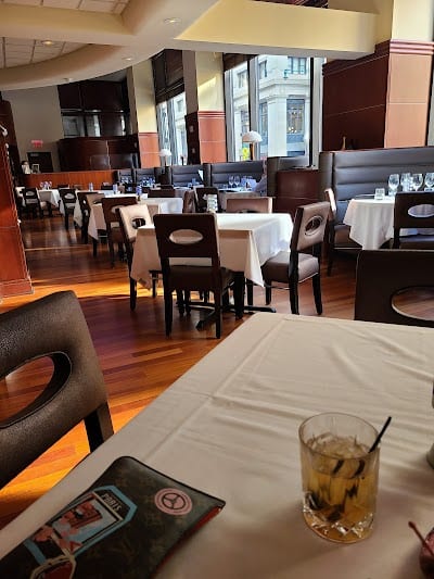 Oceanaire Seafood Room #84