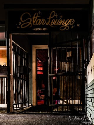 Charlies Star Lounge
