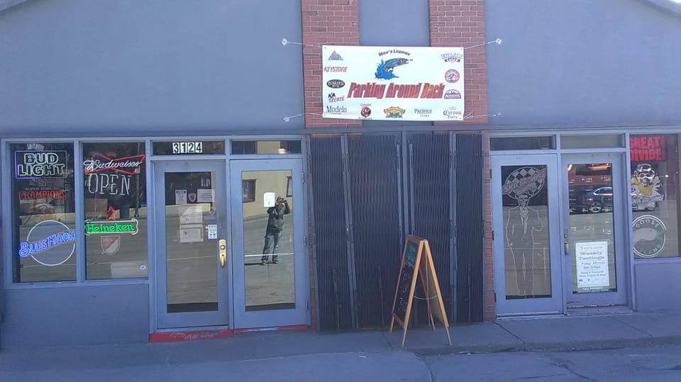Mac's Liquors