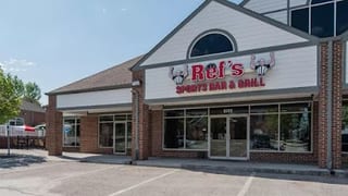 Ref S Sports Bar & Grill