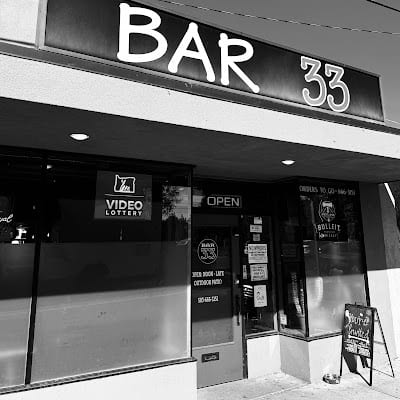 Bar 33