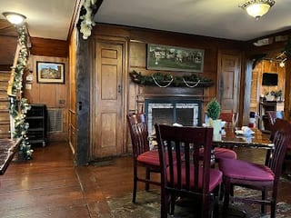 Storrowtown Tavern