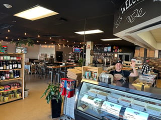 Deli Italia Pizzeria & Market