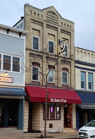 Sir James Pub