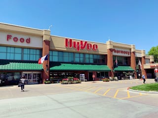 Hy Vee Food Store