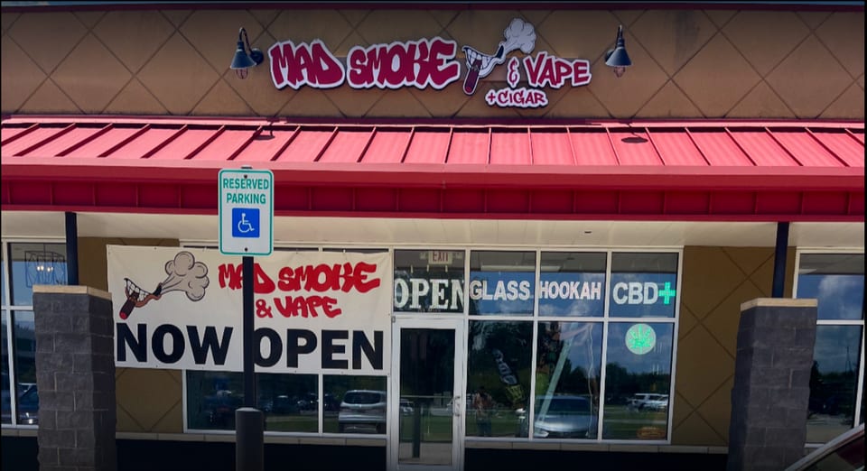 Mad Smoke And Vape