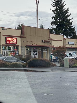 Lacey Liquor & Beverage