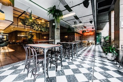 Verandah Bar & Restaurant