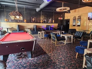 Horseshoe Lounge The