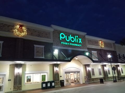 Publix Super Market