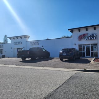 johnny's smoke shop & kava bar - Pinellas Park