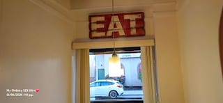Revellos Cafe Pizza