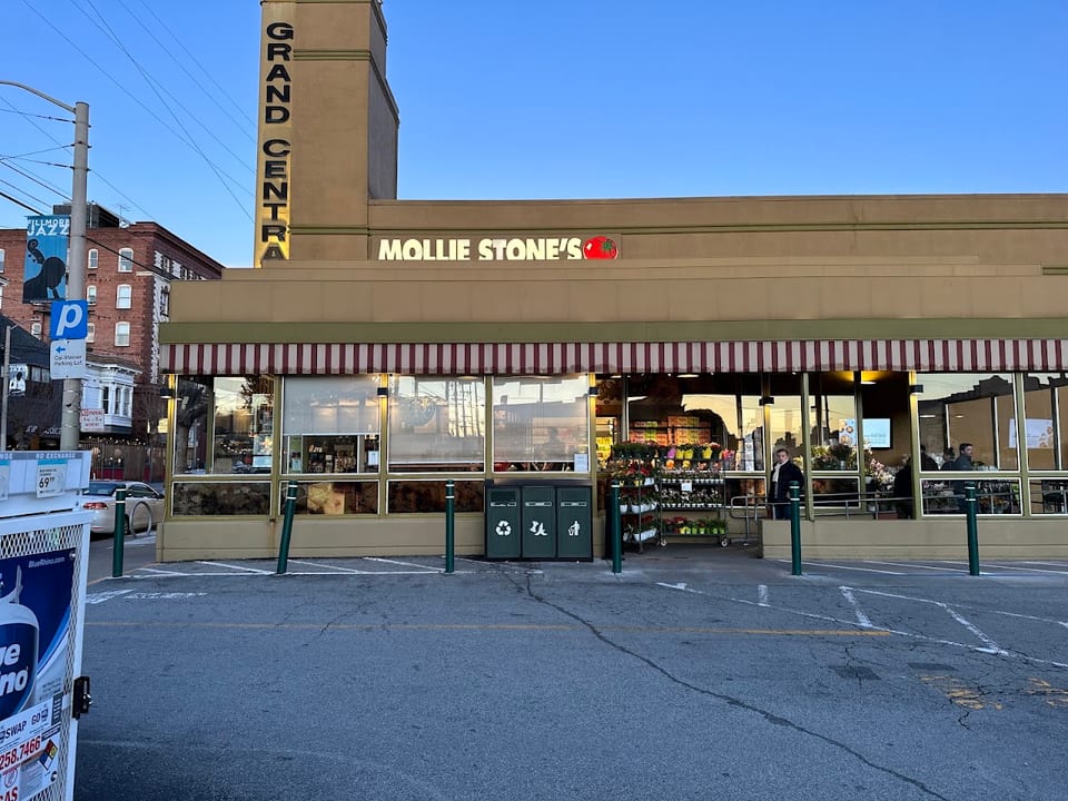 Mollie Stones Market