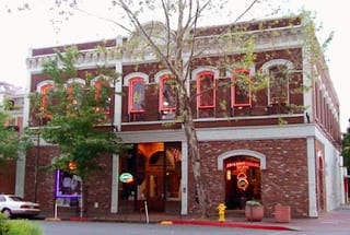 Broadway Heights California Cuisine