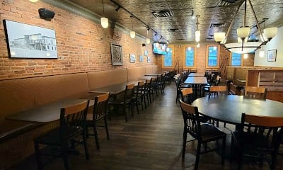 Dexter Pub