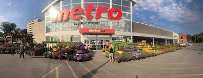 Metro Bayview & Eglinton
