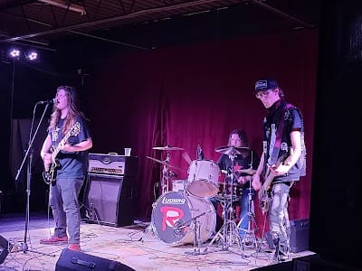42nd Street Tavern
