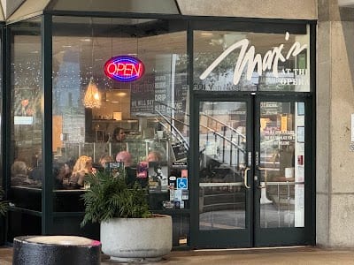 Maxs Opera Cafe